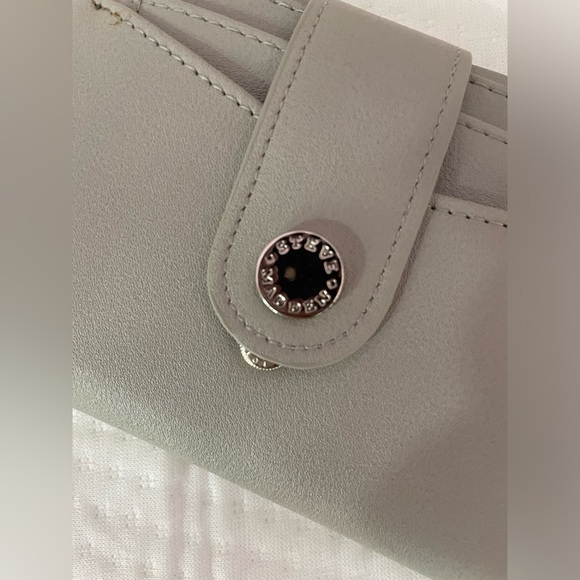 Steve Madden - Grey Women’s Wallet with Card Holder - Picture 4 of 6